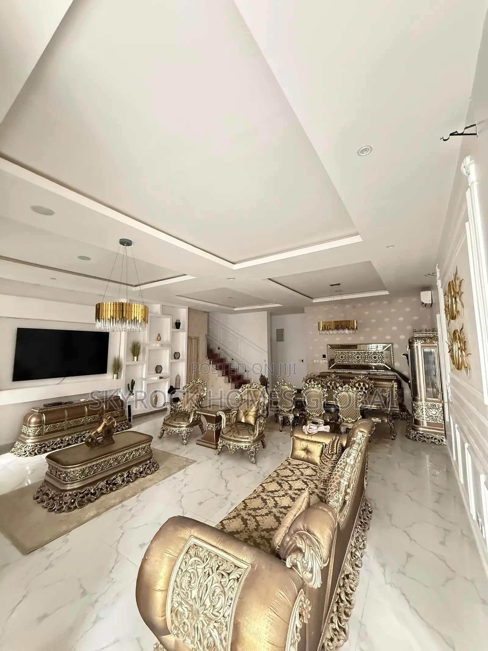 5bdrm Duplex in Lekki Phase 2 for rent