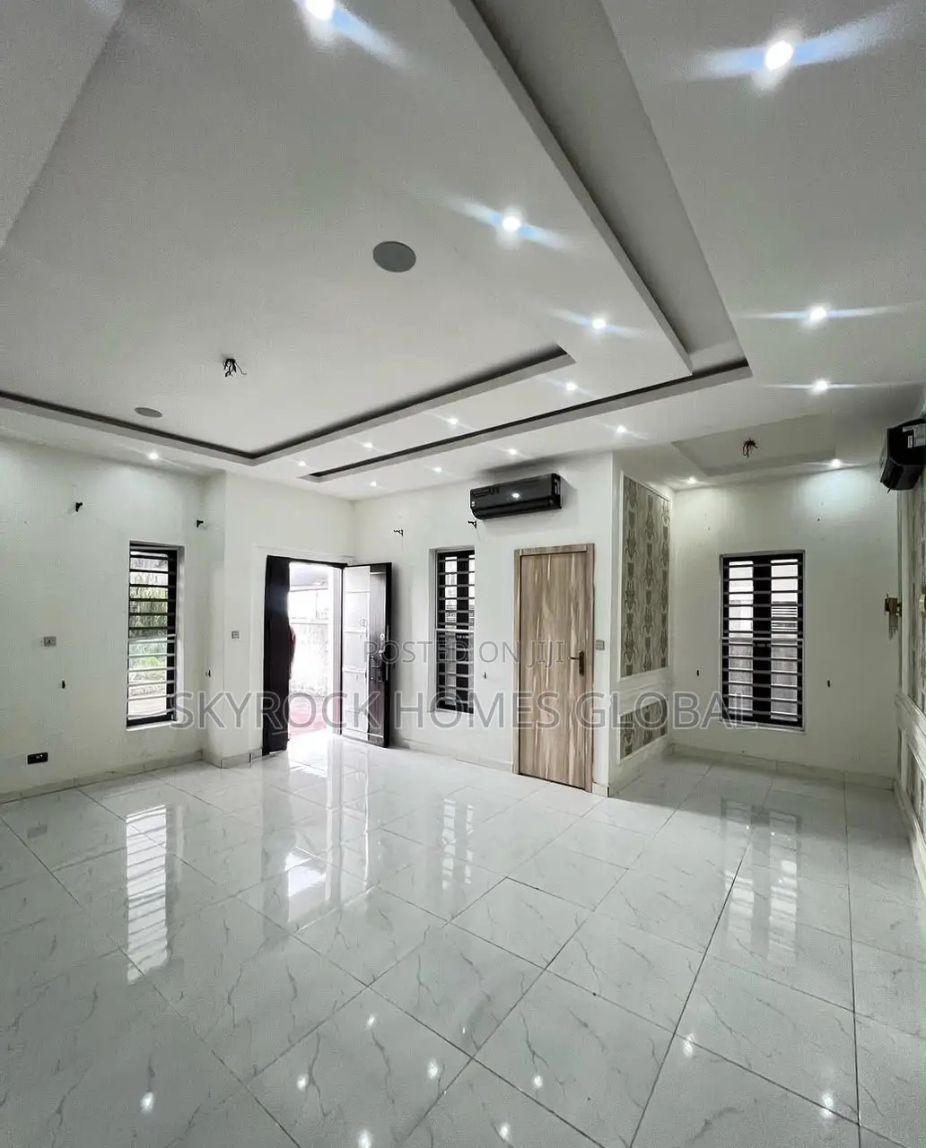 4bdrm Duplex in Lekki Phase 2 for rent