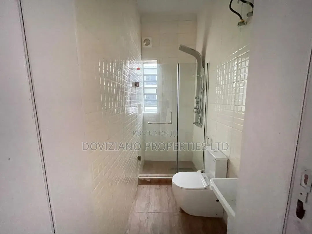3bdrm Apartment in Ikeja GRA for sale