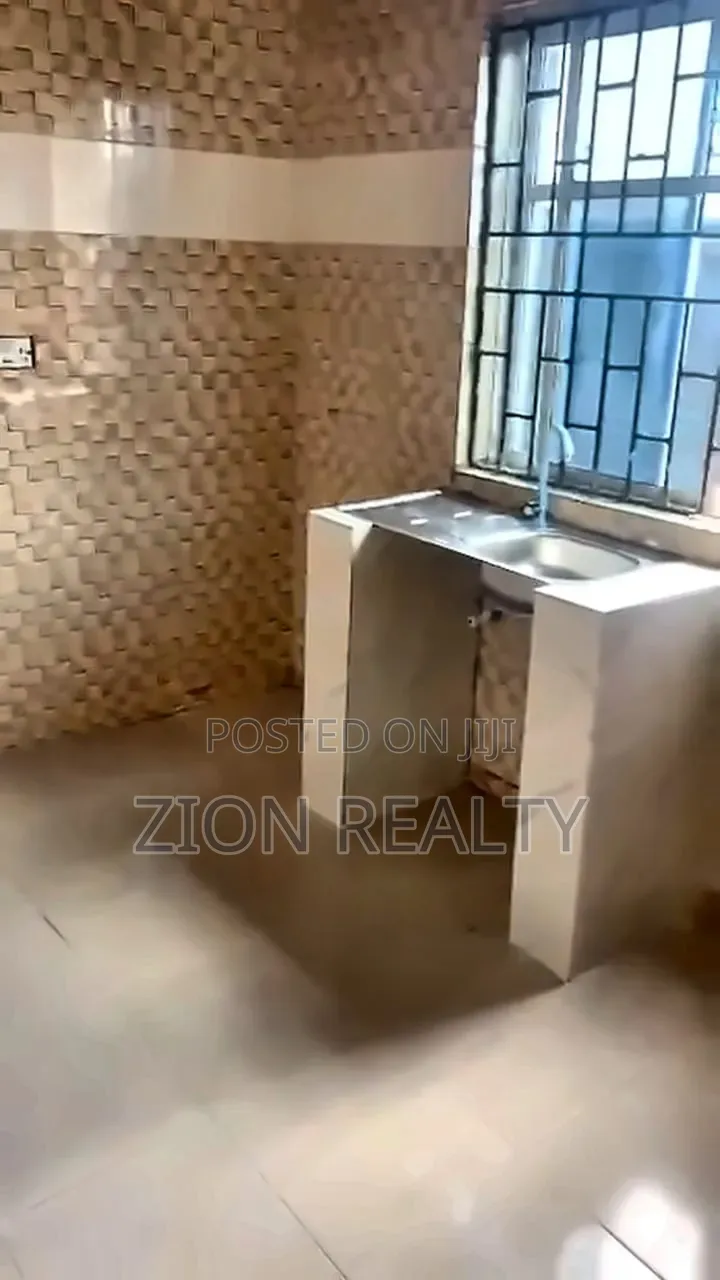 Mini Flat in Eputu, Awoyaya for rent
