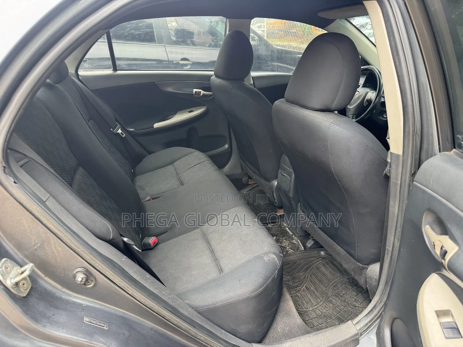 Toyota Corolla S 4dr Sedan (1.8L 4cyl 4A) 2011 Gray