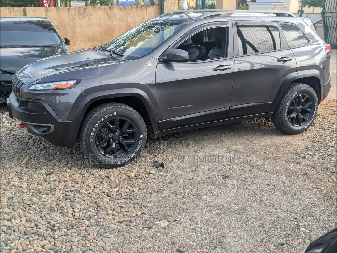 Jeep Cherokee 2016