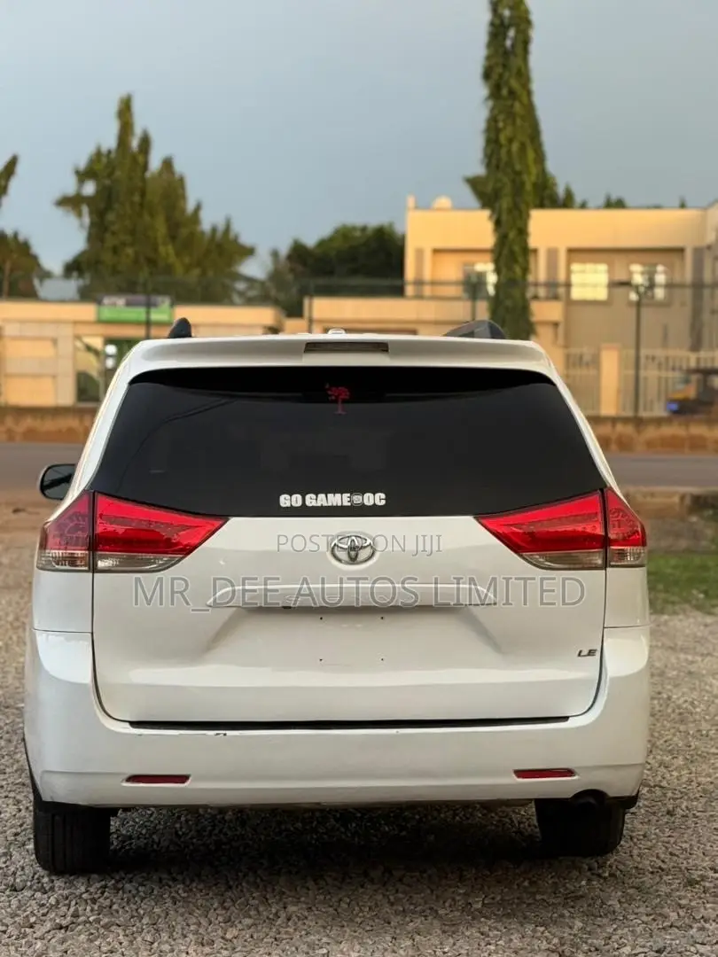 Toyota Sienna 2014 White