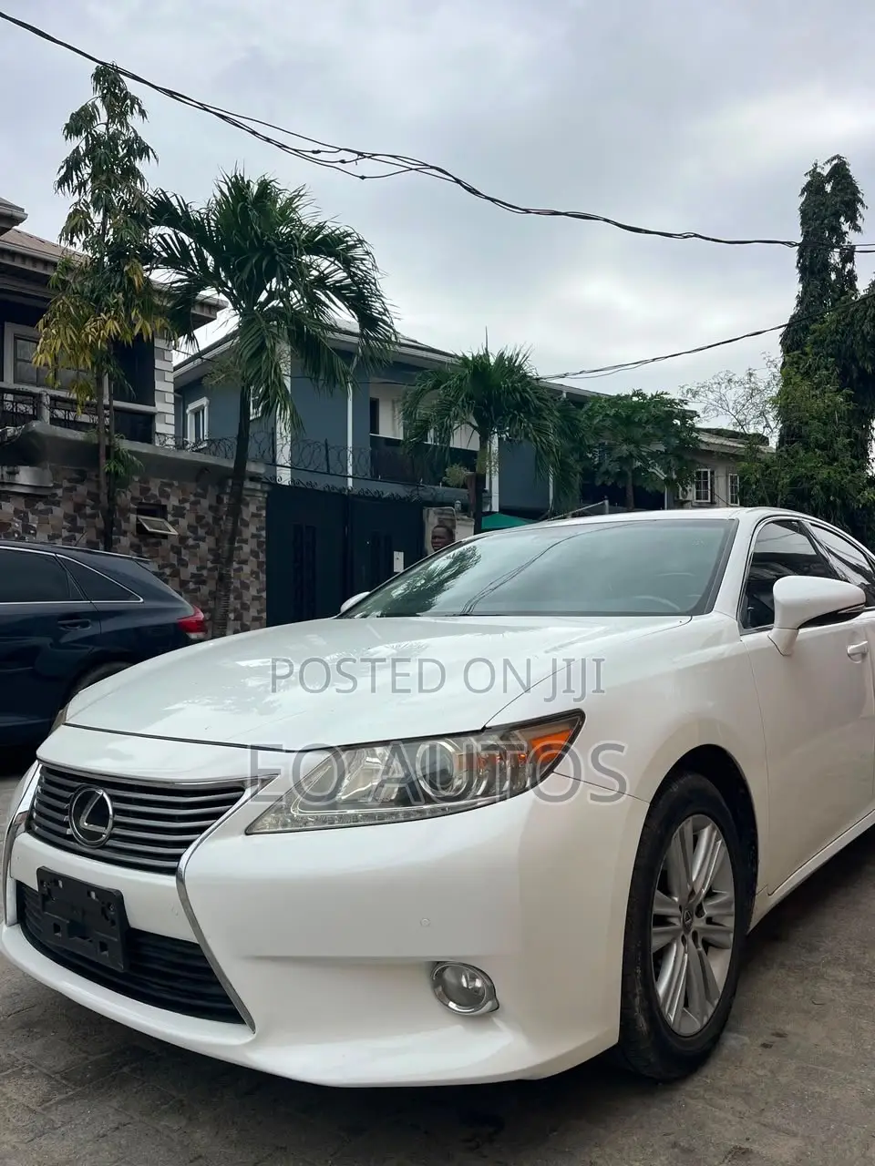 Lexus ES 350 FWD 2015 White