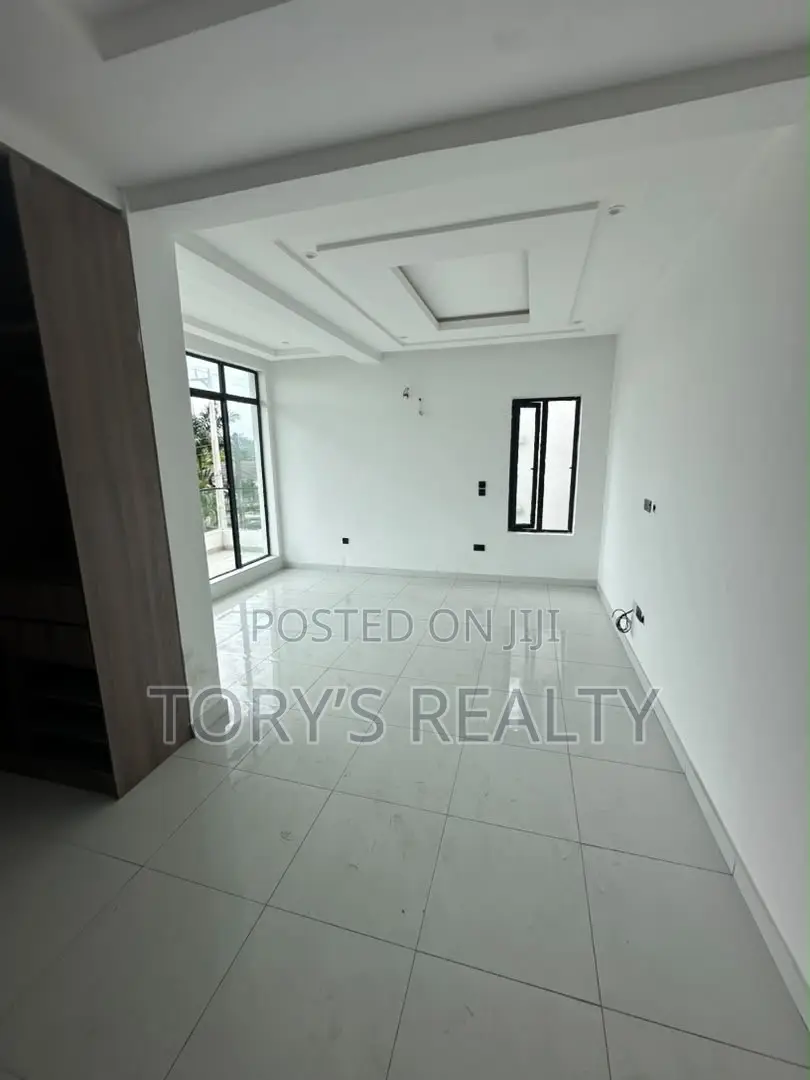 2bdrm Apartment in Ikate for sale