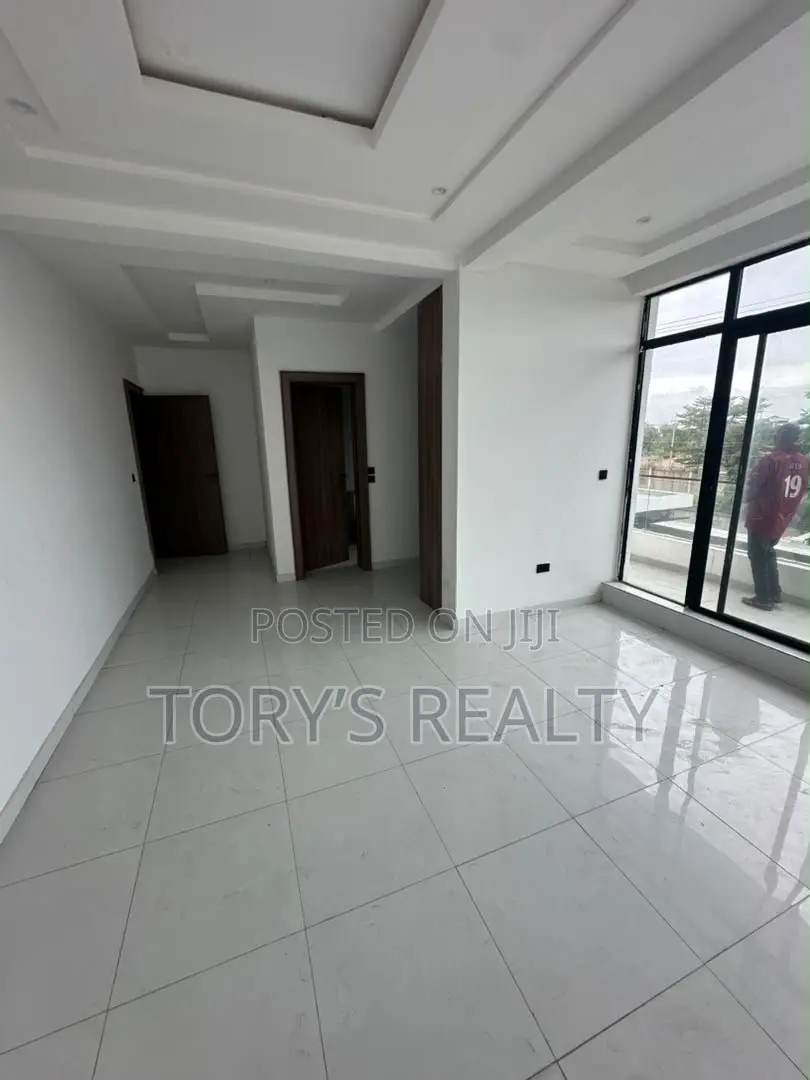 2bdrm Apartment in Ikate for sale
