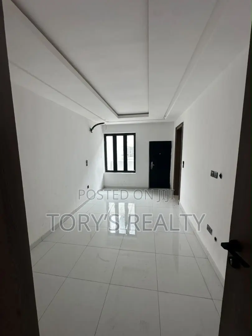 2bdrm Apartment in Ikate for sale