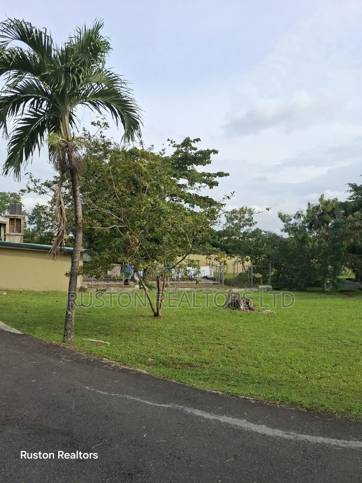20bdrm Block of Flats in Bodija for sale