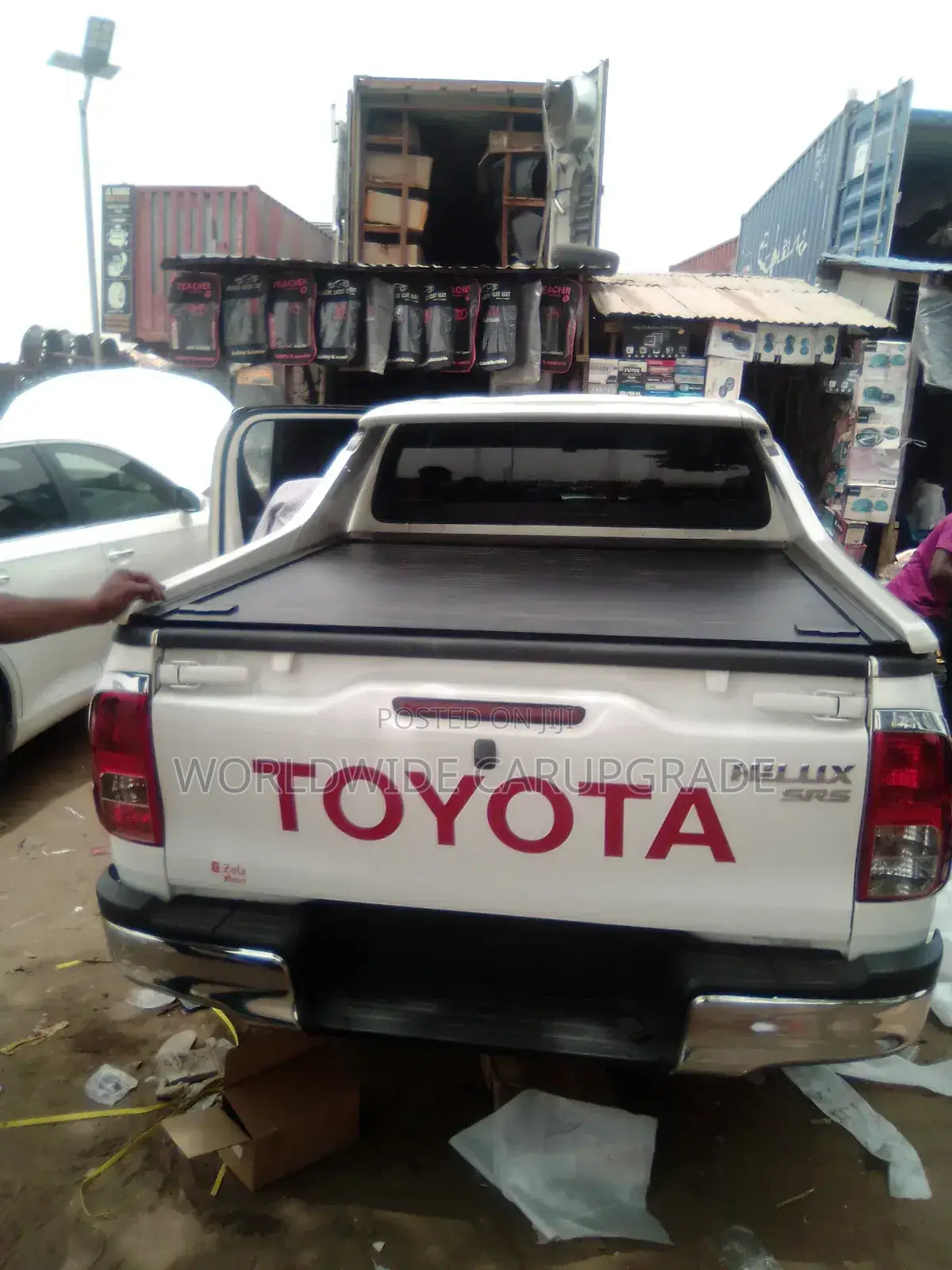TRD Hilux Bootcover 2016