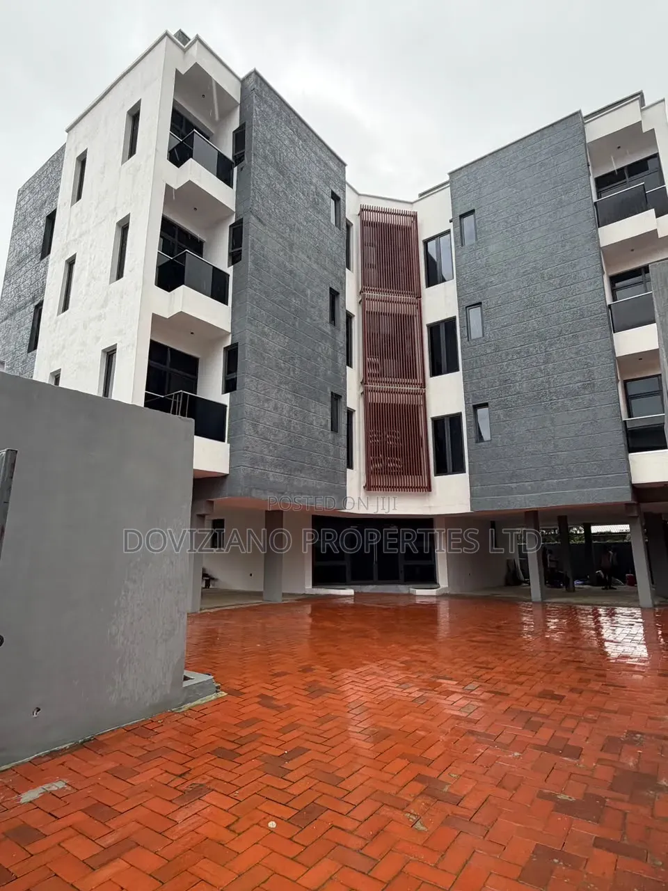3bdrm Apartment in Ikeja GRA for sale