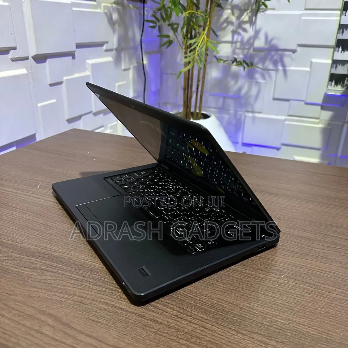 Laptop Dell Latitude 5450 8GB Intel Core i5 SSD 256GB