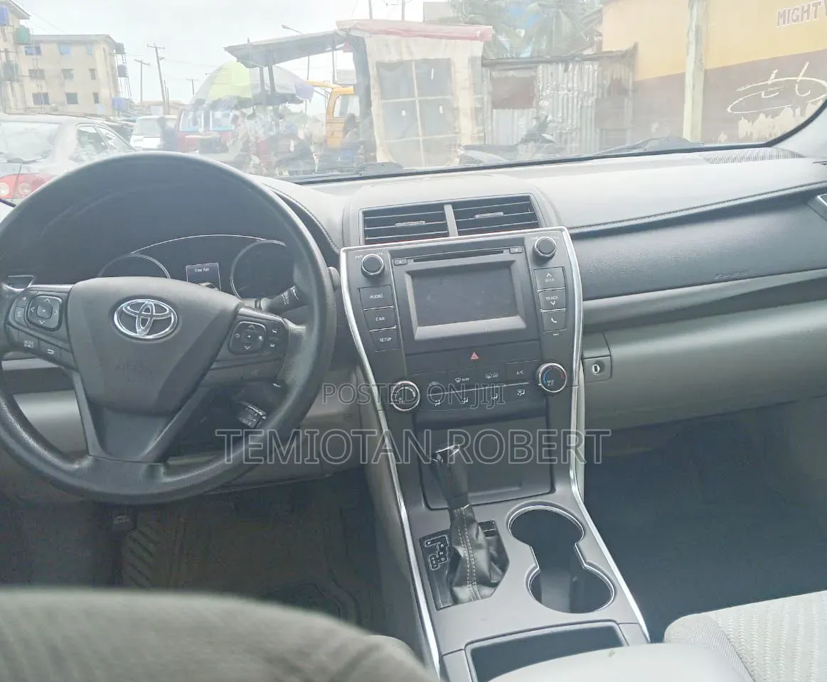 Toyota Camry LE 4dr Sedan (2.5L 4cyl 6A) 2017 Black