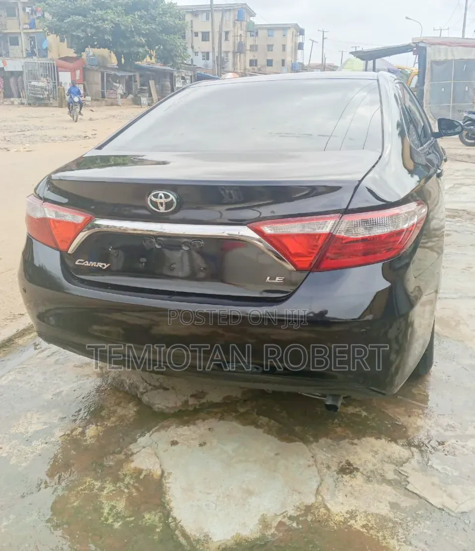 Toyota Camry LE 4dr Sedan (2.5L 4cyl 6A) 2017 Black