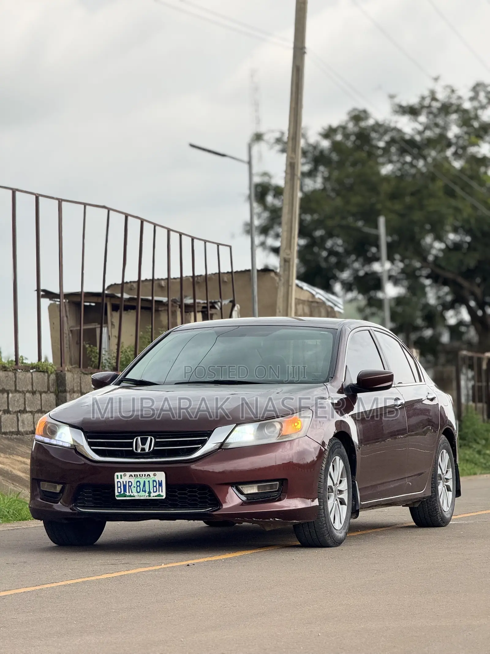 Honda Accord LX 4dr Sedan FWD (2.4L 4cyl 2A) 2013 Brown