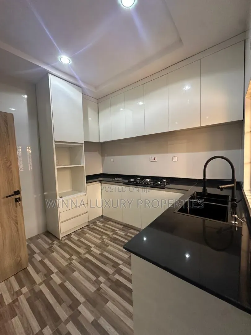 2bdrm Townhouse / Terrace in Fha Lugbe for rent