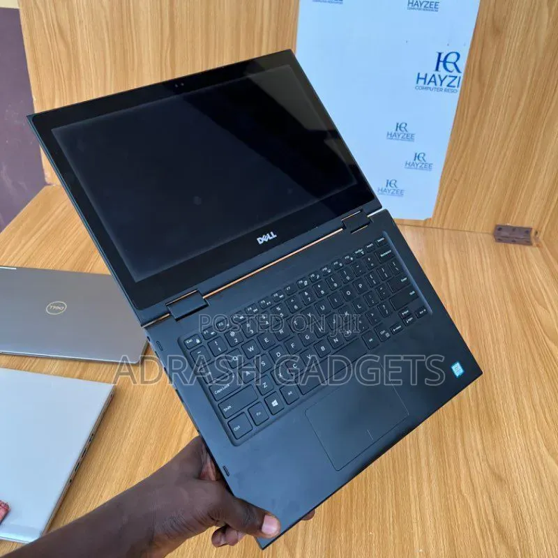Laptop Dell Latitude 3390 2-in-1 8GB Intel Core i5 SSD 128GB