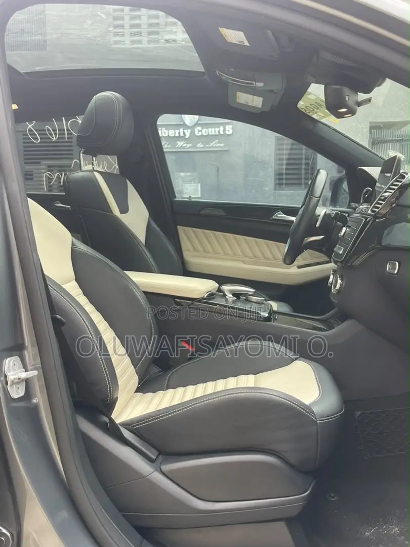 Mercedes-Benz GLE-Class AMG GLE 43 4MATIC 2017 Gray