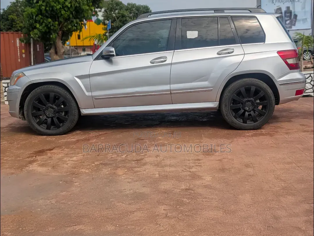Mercedes-Benz GLK-Class 2011 Silver