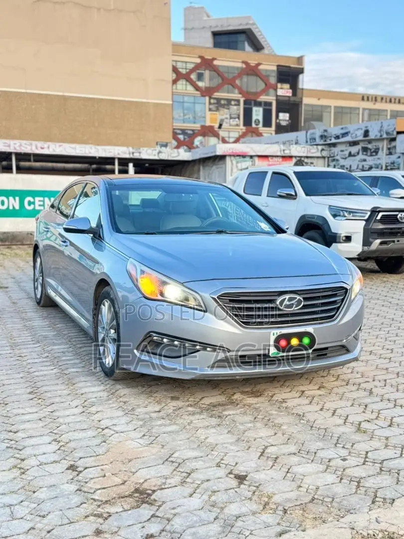 Hyundai Sonata Limited w/Brown Leather PZEV 4dr Sedan (2.4L 4cyl 6A)