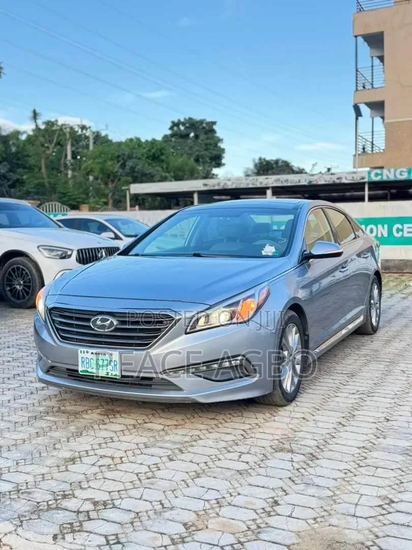 Hyundai Sonata Limited w/Brown Leather PZEV 4dr Sedan (2.4L 4cyl 6A)
