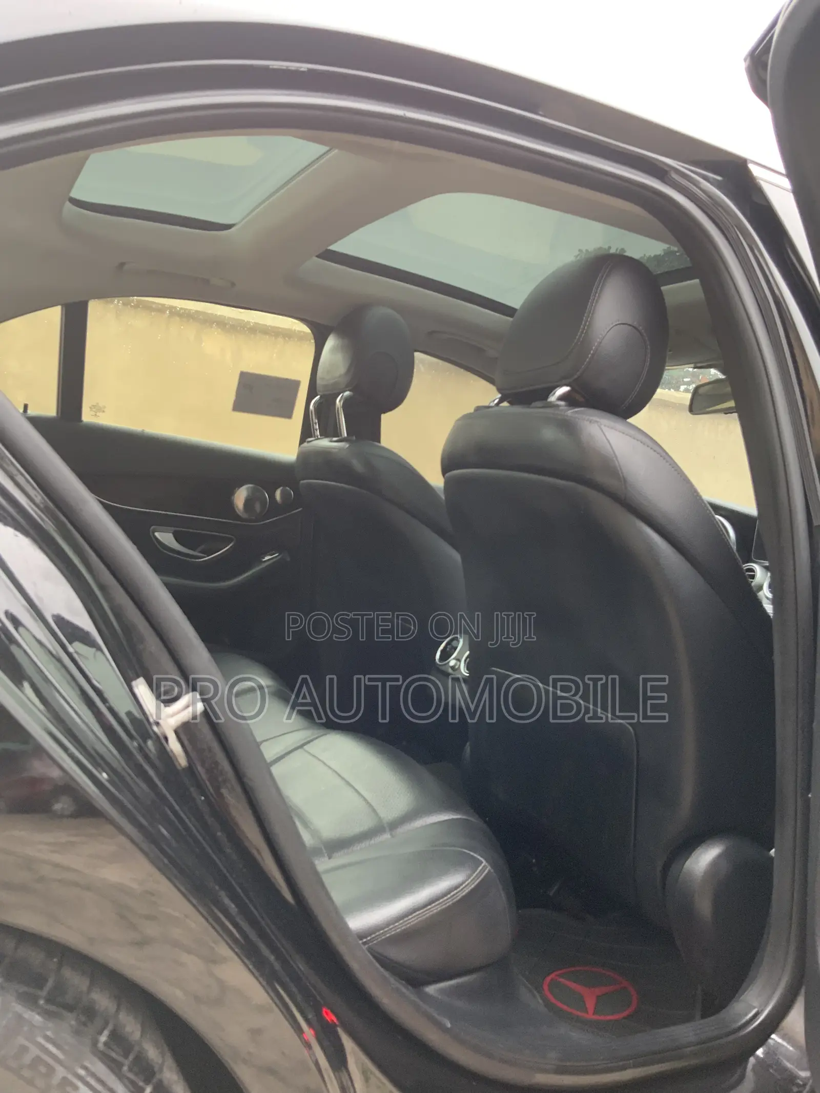 Mercedes-Benz C300 Luxury 4dr RWD Sedan (2.0L 4cyl 7A) 2015 Black