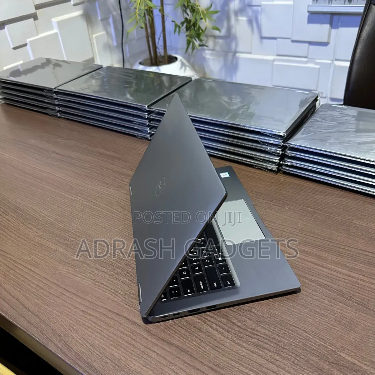 Laptop Dell Latitude 7400 2-in-1 8GB Intel Core i5 SSD 256GB