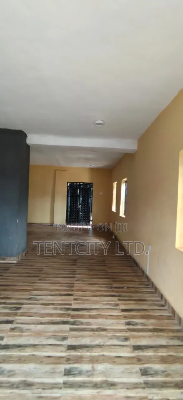 3bdrm Apartment in Emene, Enugu for sale
