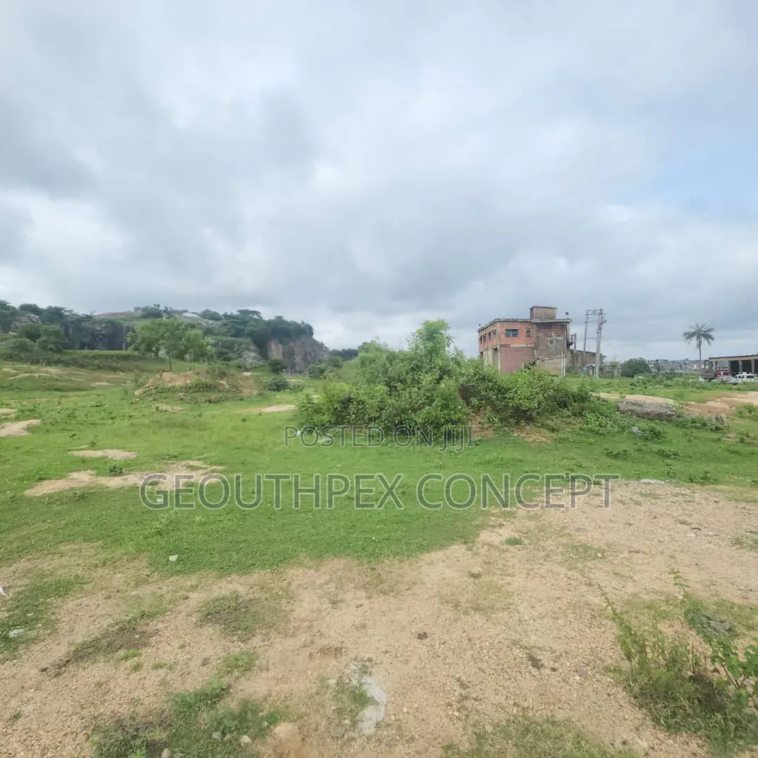 13 Acres of Land Along Ojoo Expressway, Ibadan