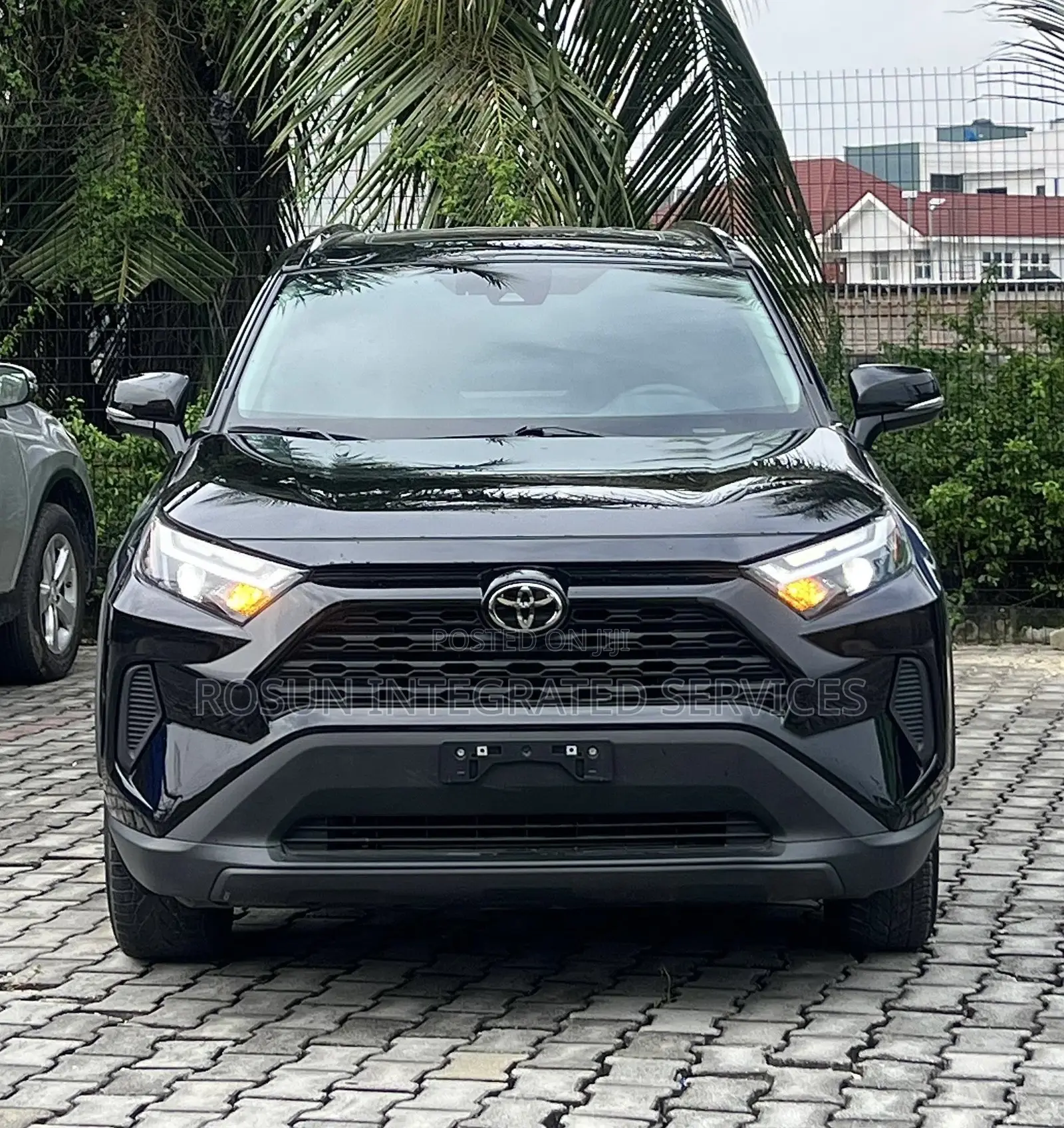 Toyota RAV4 XLE AWD 2024 Black