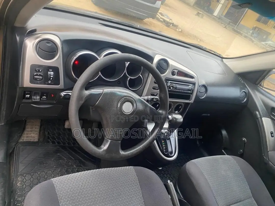 Toyota Matrix 2006 Gray