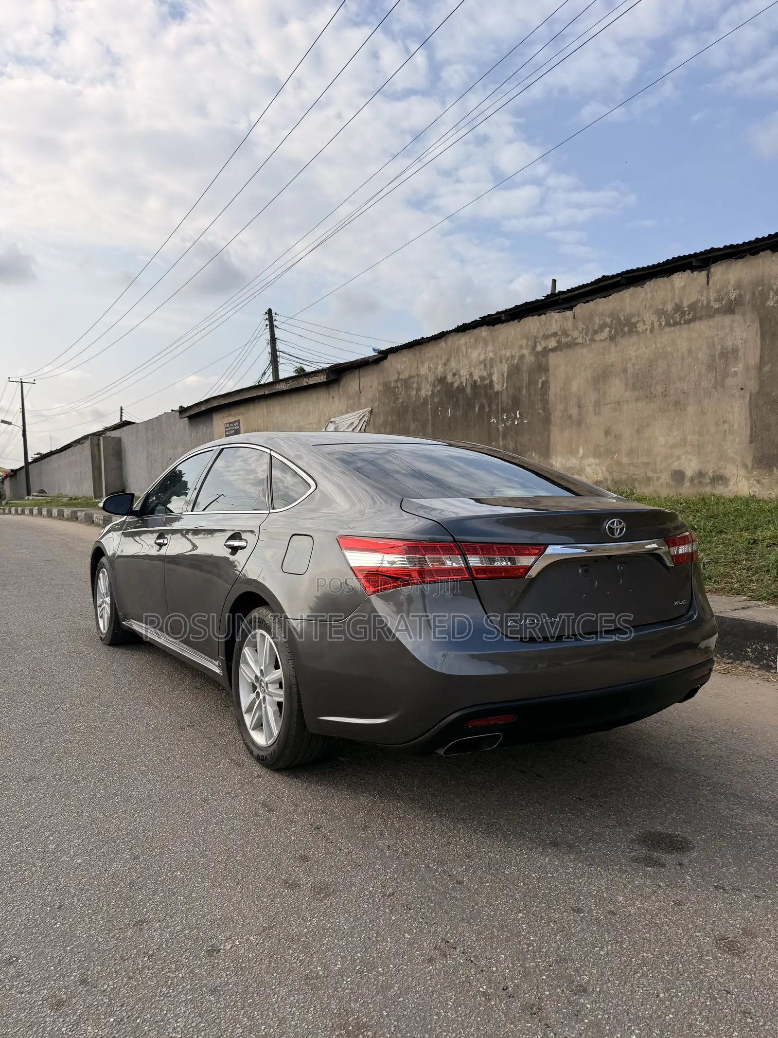 Toyota Avalon XLE Sedar FWD (3.5L 6cyl 6A) 2013 Gray