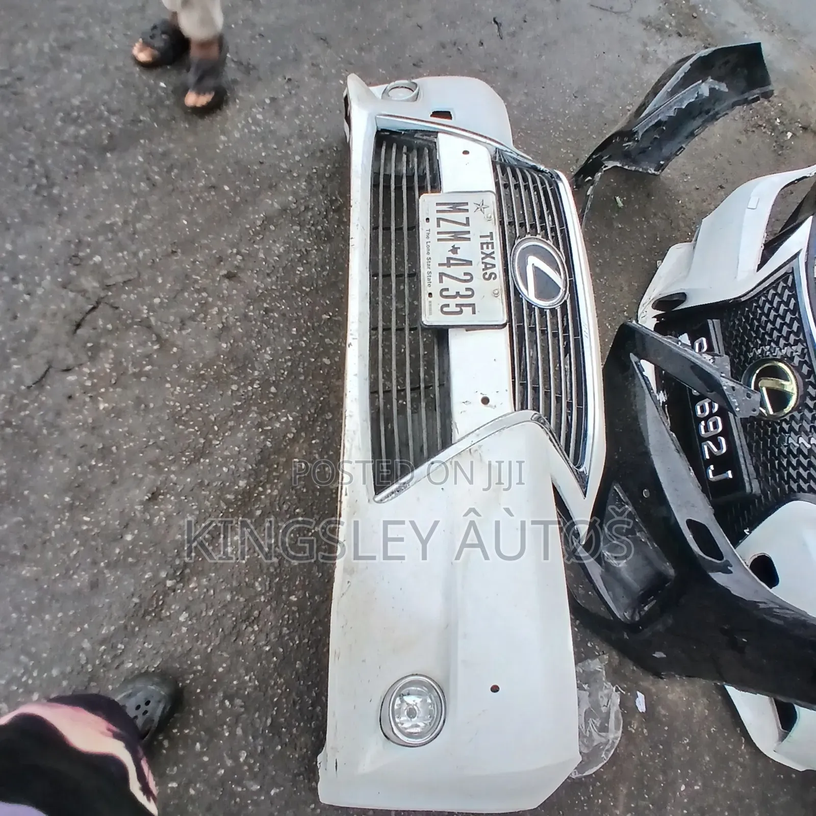 Front Bumper Es 350 2014