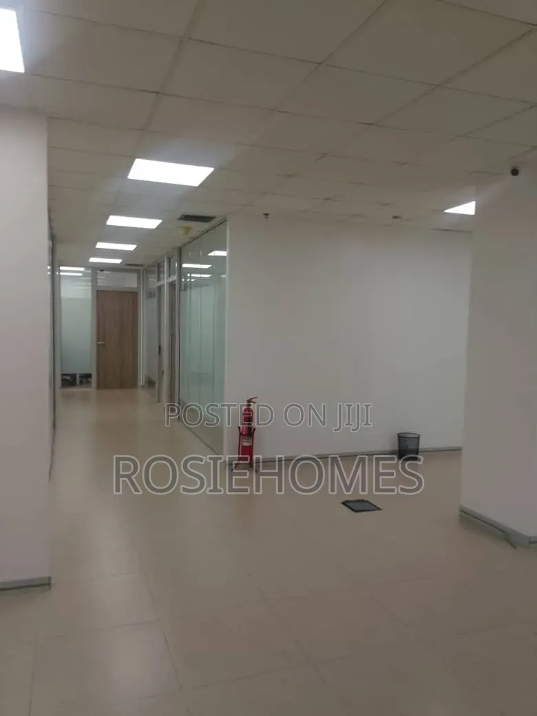 *280sqm* Office Space on the 6th Floor With Kitchenette and 3 Toilets