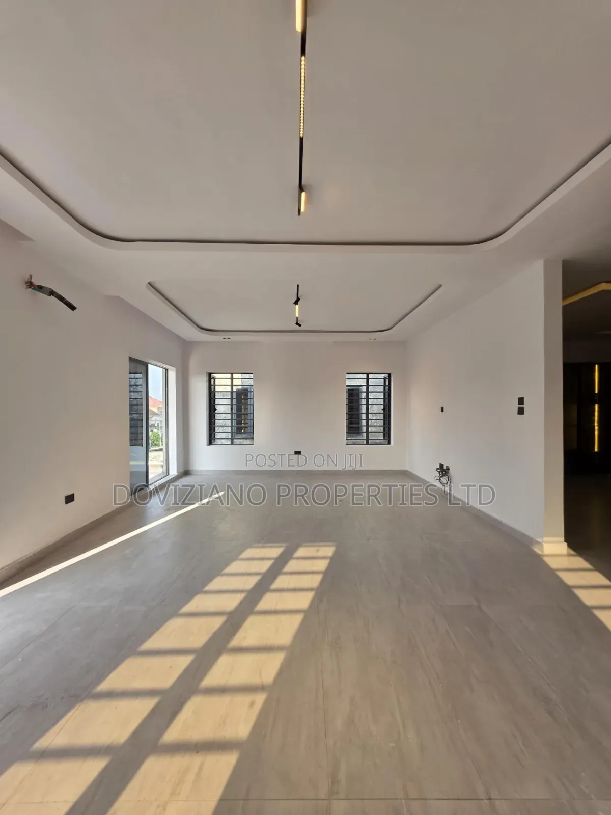 5bdrm Duplex in Lekki Phase 1 for sale
