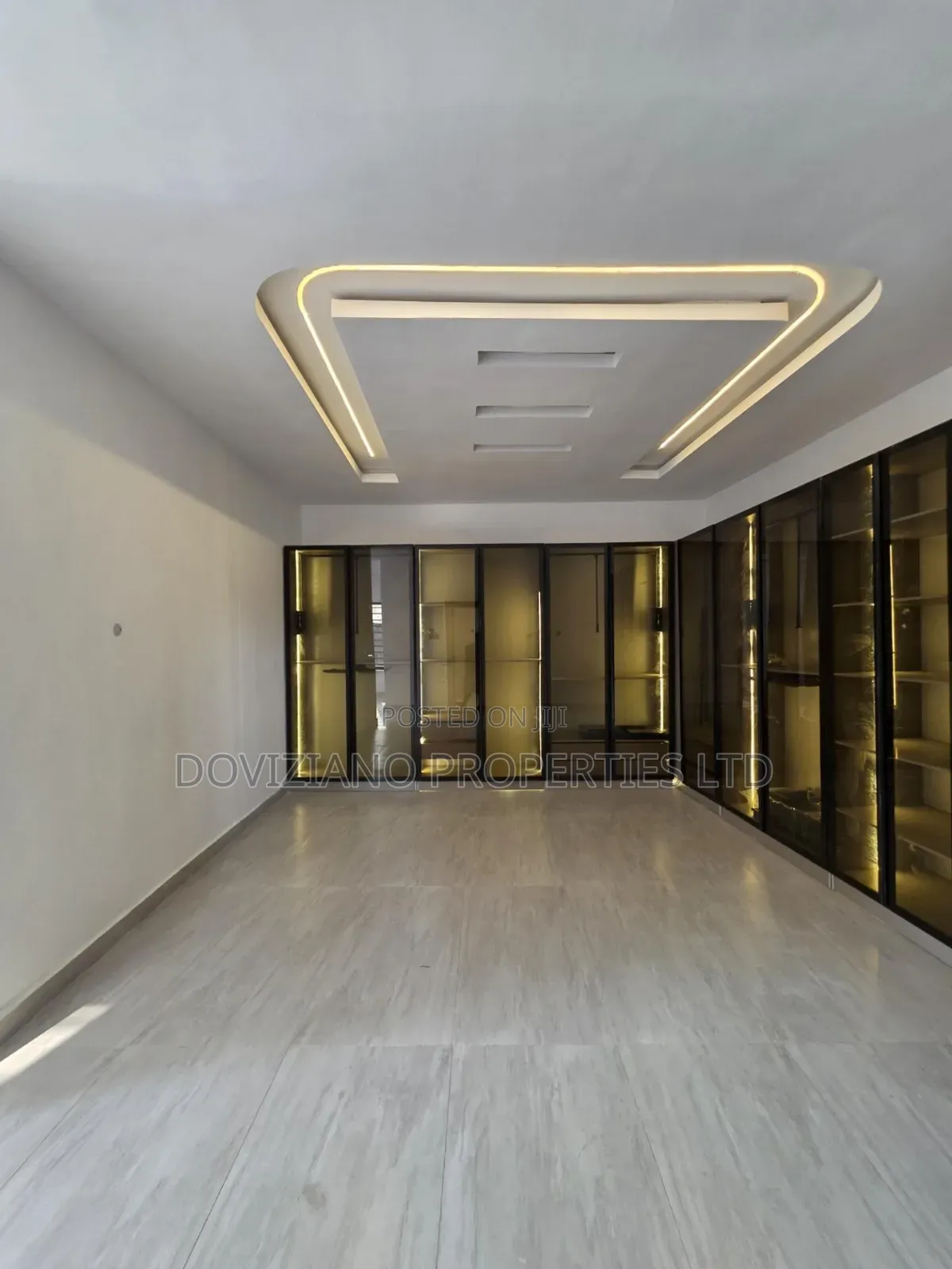 5bdrm Duplex in Lekki Phase 1 for sale