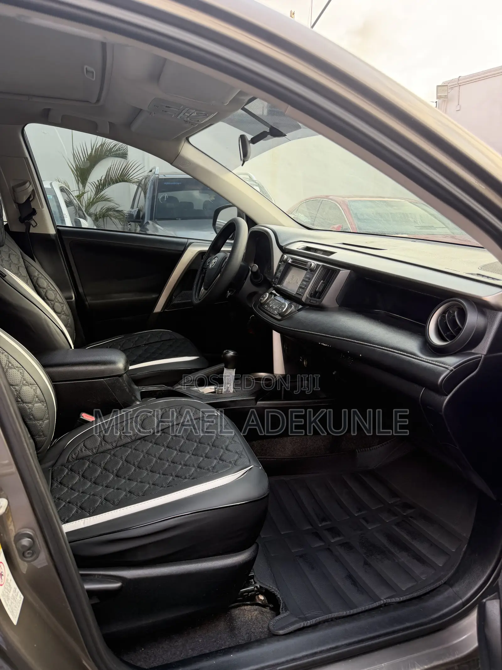 Toyota RAV4 XLE 4dr SUV AWD (2.5L 4cyl 6A) 2015 Brown