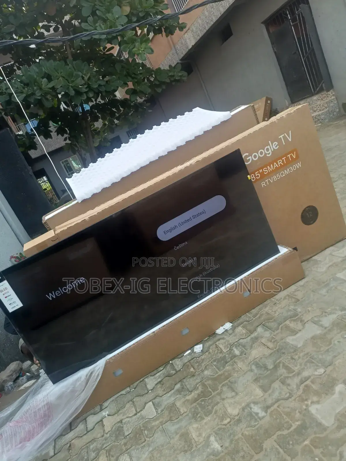 Royal 85" Google TV – RTV85QM30W