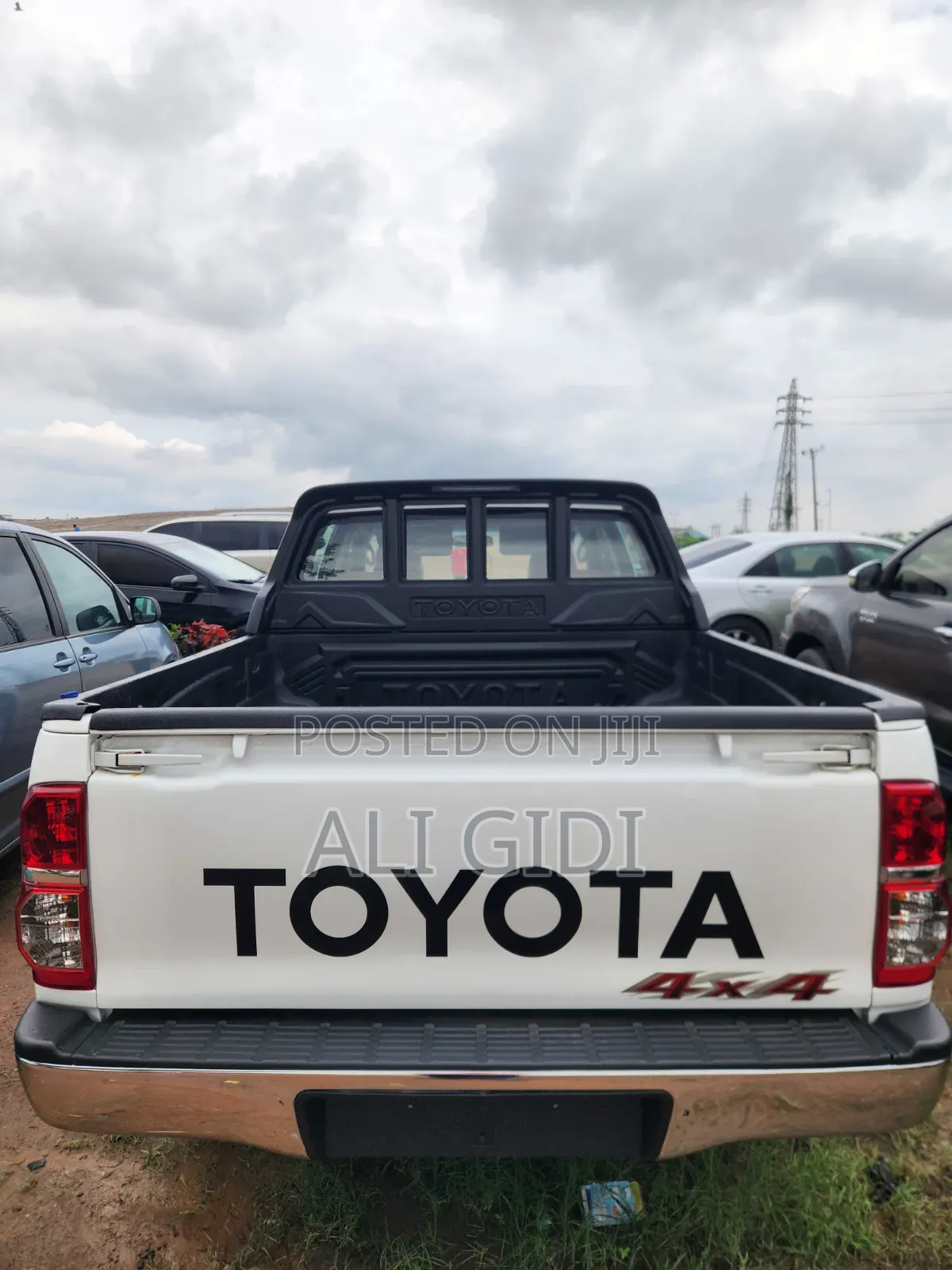 Toyota Hilux 2015 White