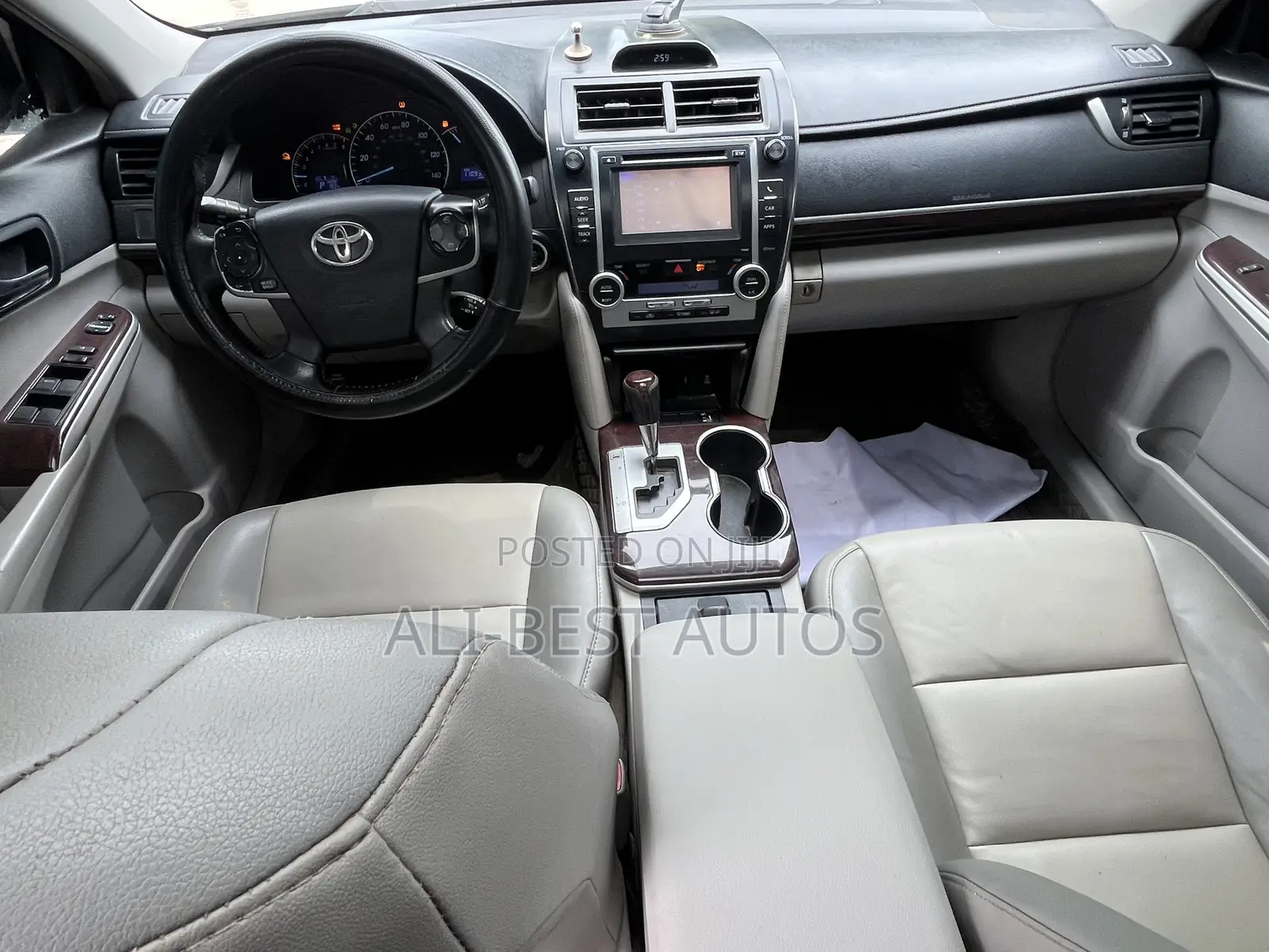 Toyota Camry 2012 Silver