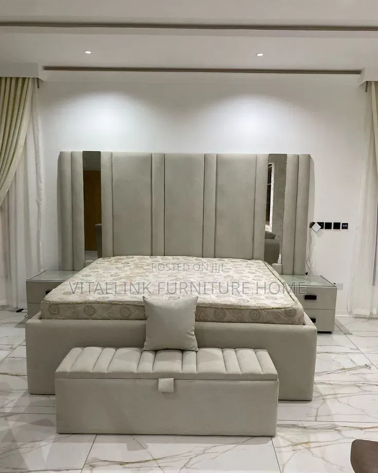 Luxury Cream Velvet Bedroom Set With Storage Ottoman & Nightstands