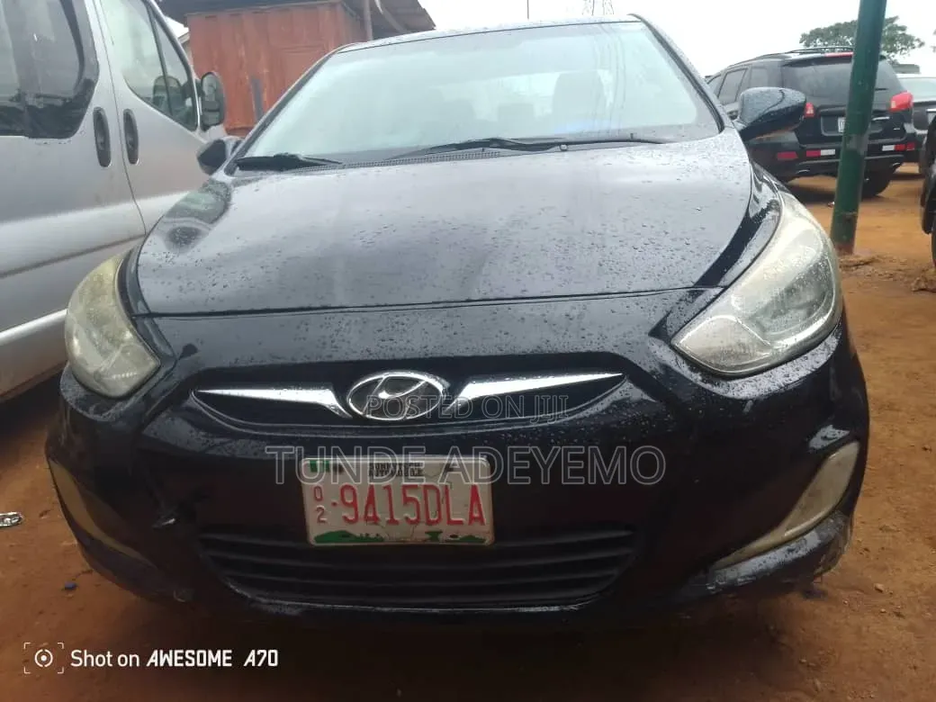 Hyundai Accent 2013 Black