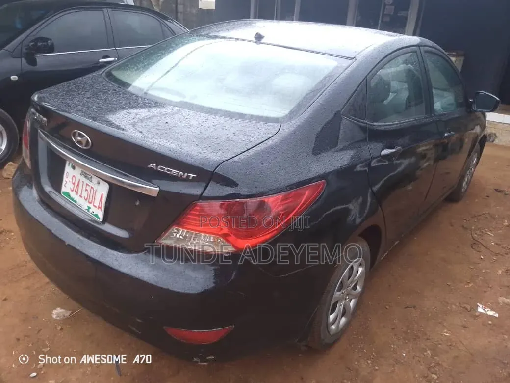 Hyundai Accent 2013 Black