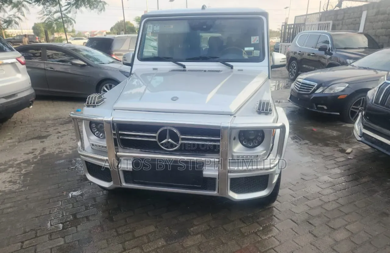 Mercedes-Benz 200 2002 Red
