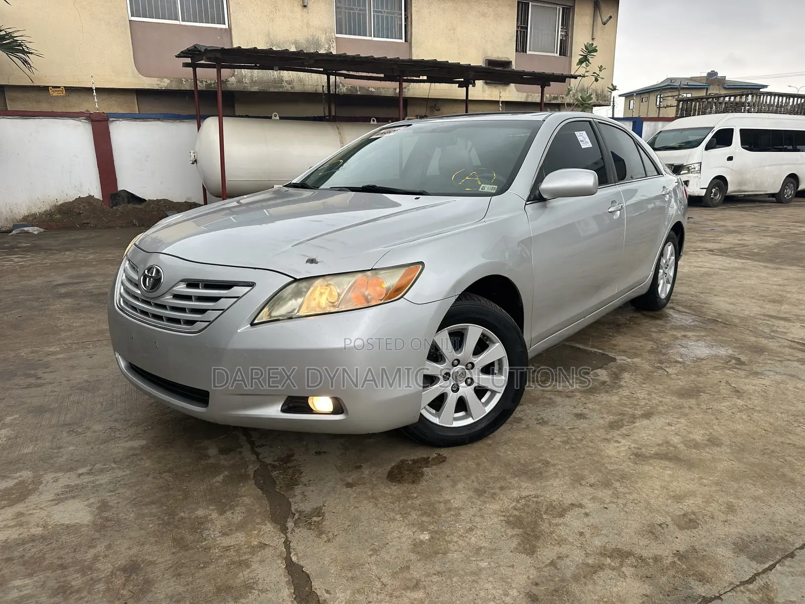 Toyota Camry XLE V6 4dr Sedan (3.5L 6cyl 6AM) 2009 Silver