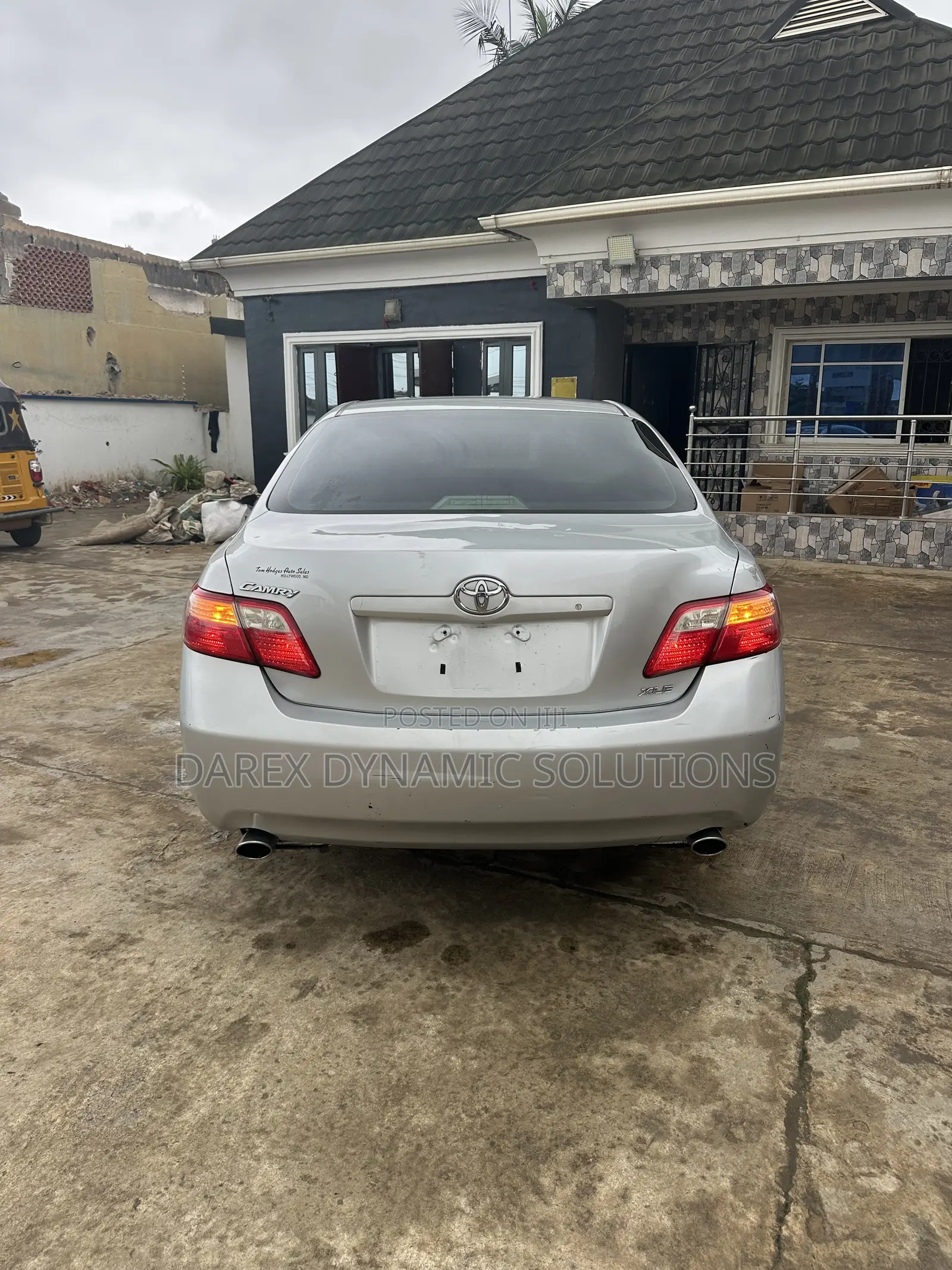 Toyota Camry XLE V6 4dr Sedan (3.5L 6cyl 6AM) 2009 Silver