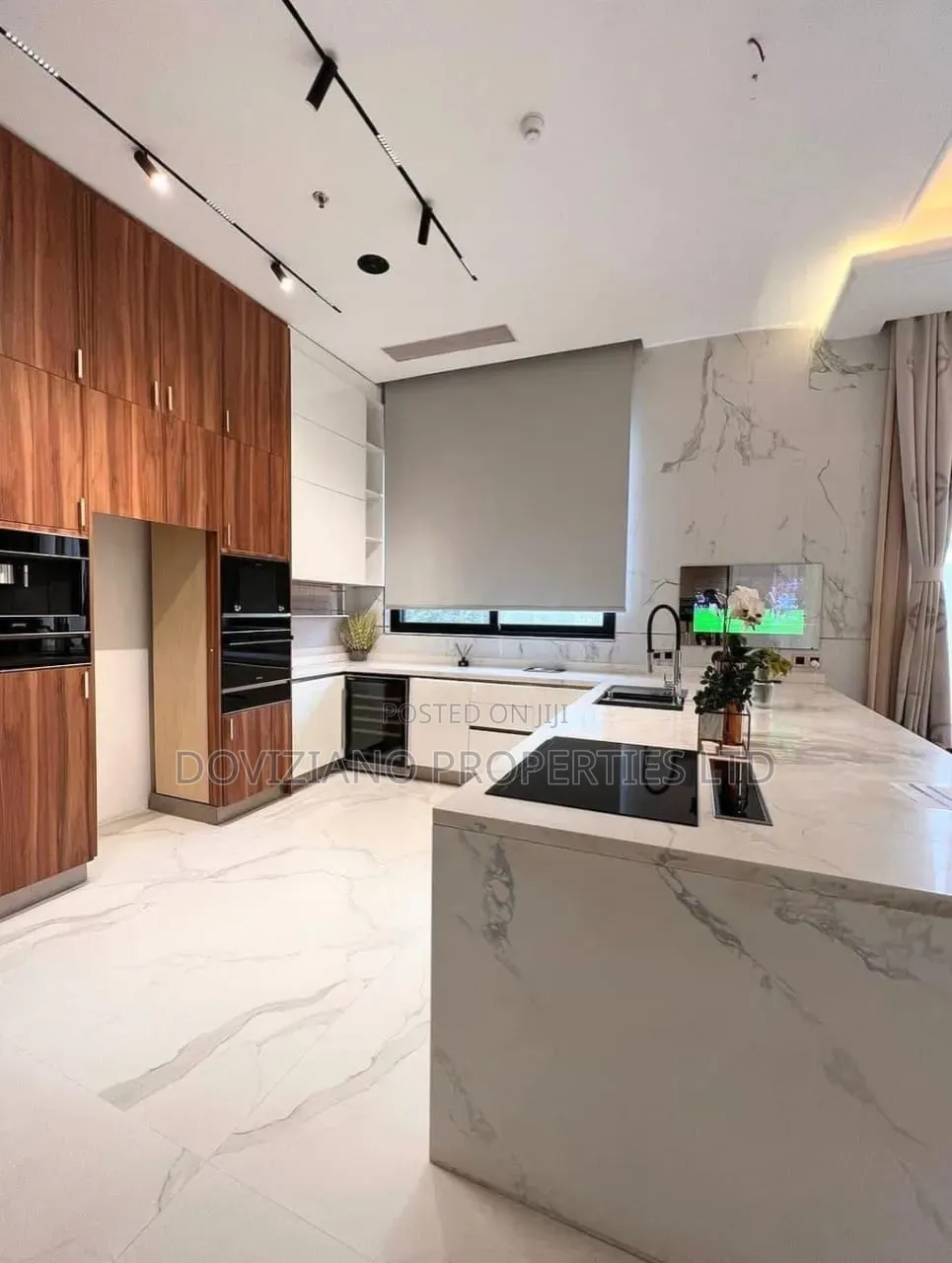 Furnished 4bdrm Duplex in Osapa london for sale