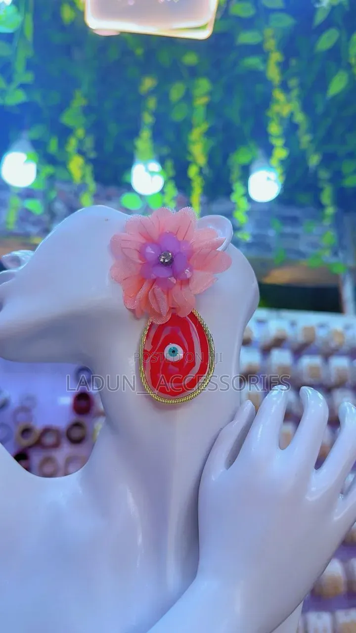Flower Eye Earring
