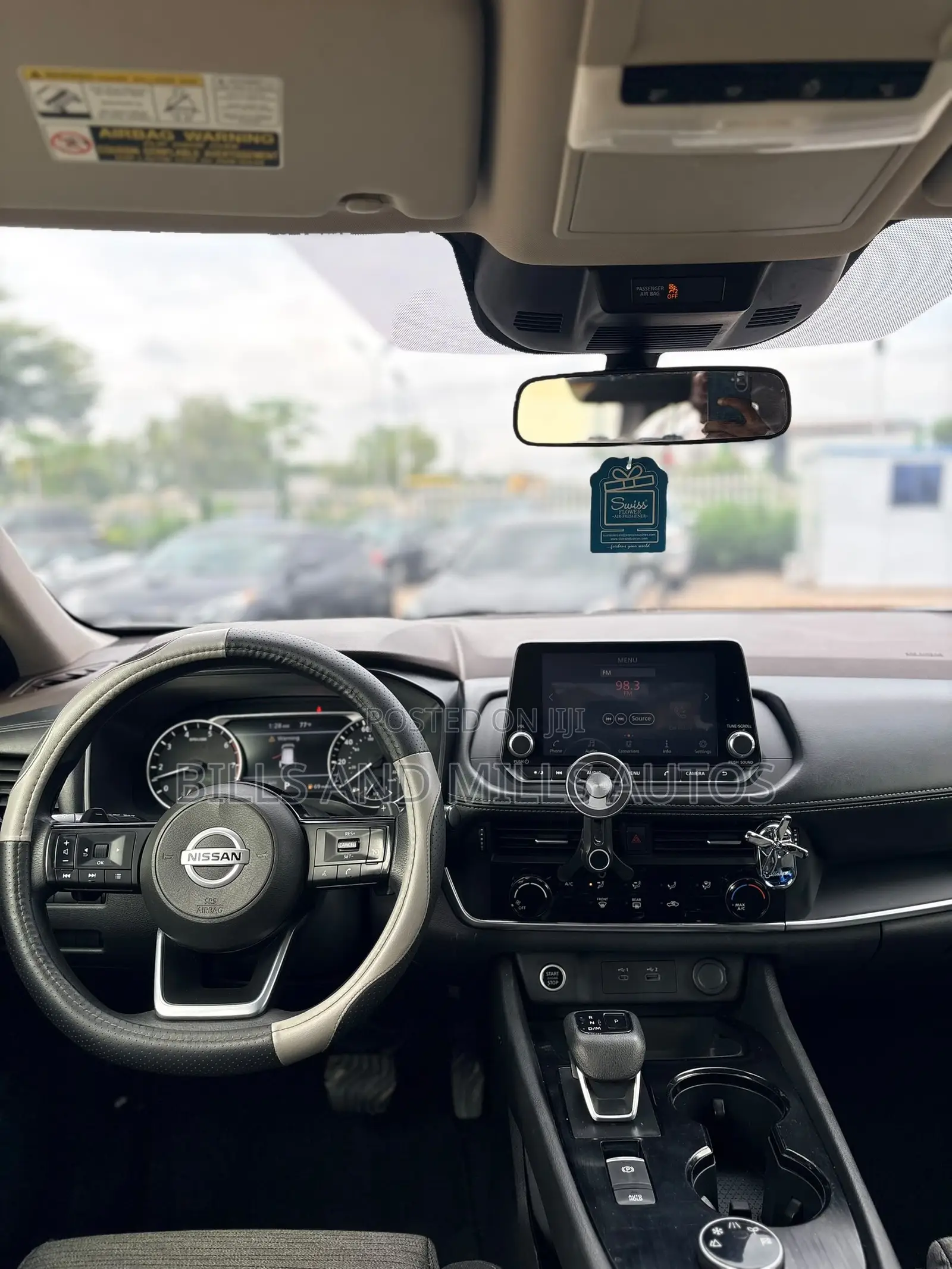 Nissan Rogue SV AWD 2020 White