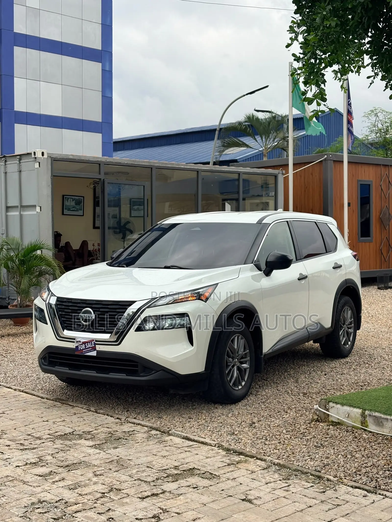 Nissan Rogue SV AWD 2020 White