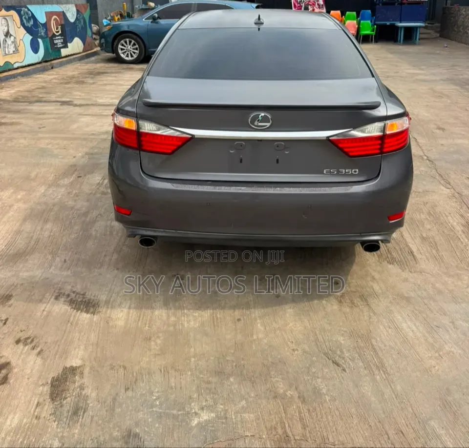 Lexus ES 2013 Gray